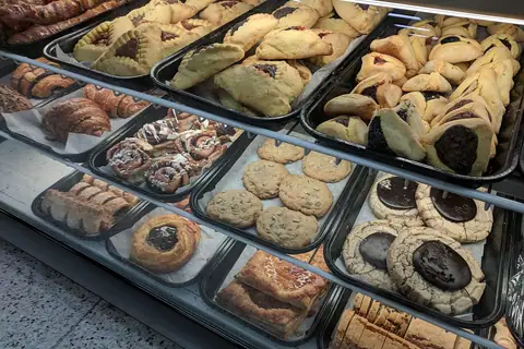 Veal's Bakers Shop photo 1